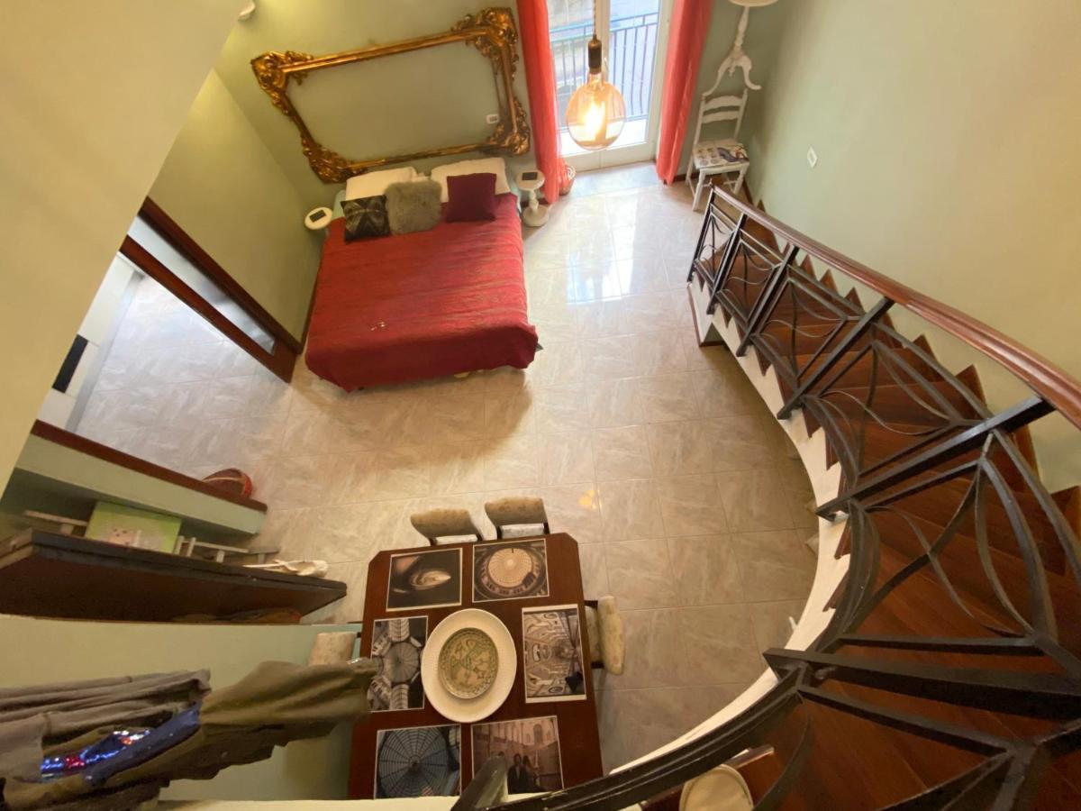 Ferienwohnung Casa Gioia, Tra Palazzo Reale,Lungomare E Monte Echia Neapel Exterior foto