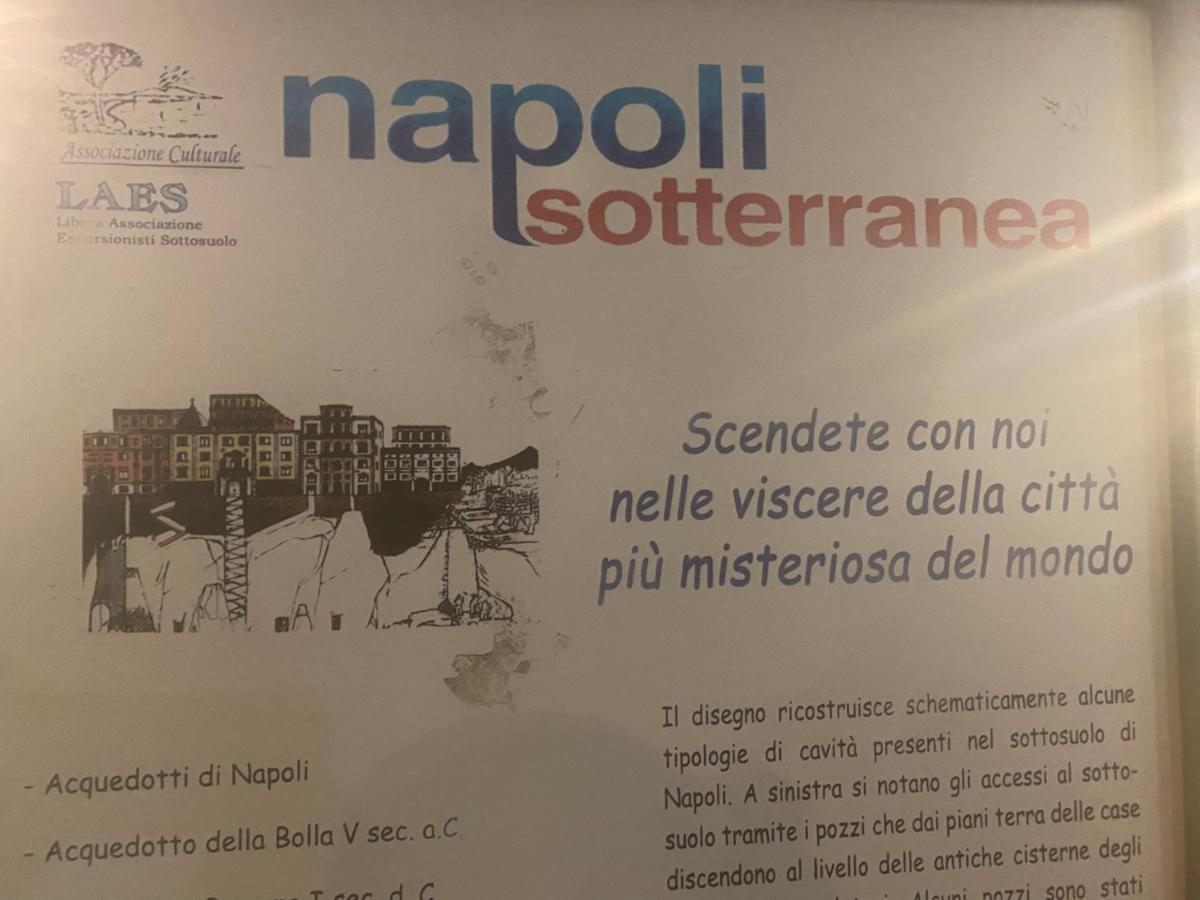 Ferienwohnung Casa Gioia, Tra Palazzo Reale,Lungomare E Monte Echia Neapel Exterior foto
